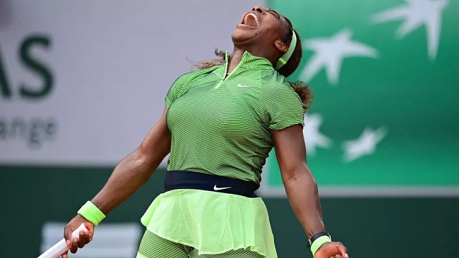 Tennis: Serena squeaks through as Tsitsipas, Medvedev also advance in French Open
