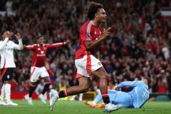 Football: Zirkzee an instant hero as Man Utd beat Fulham in Premier League opener