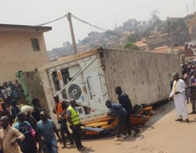 Another Yaoundé container crash kills two